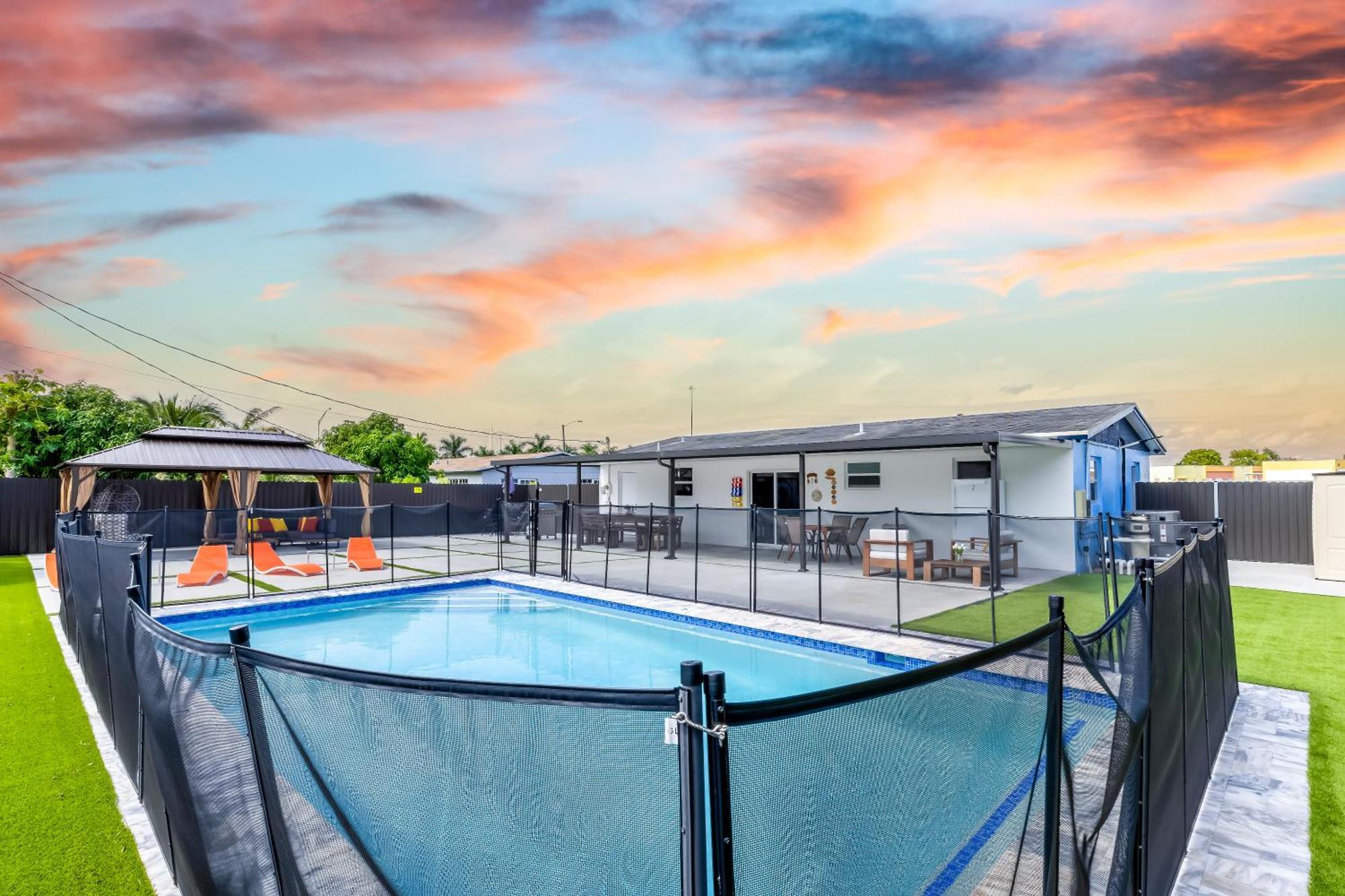 Ferienhaus Havana Blue/pool+heater/hard Rock/gazebo/bbq Miami