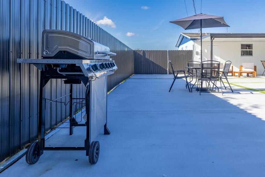 Havana Blue/pool+heater/hard Rock/gazebo/bbq Ferienhaus