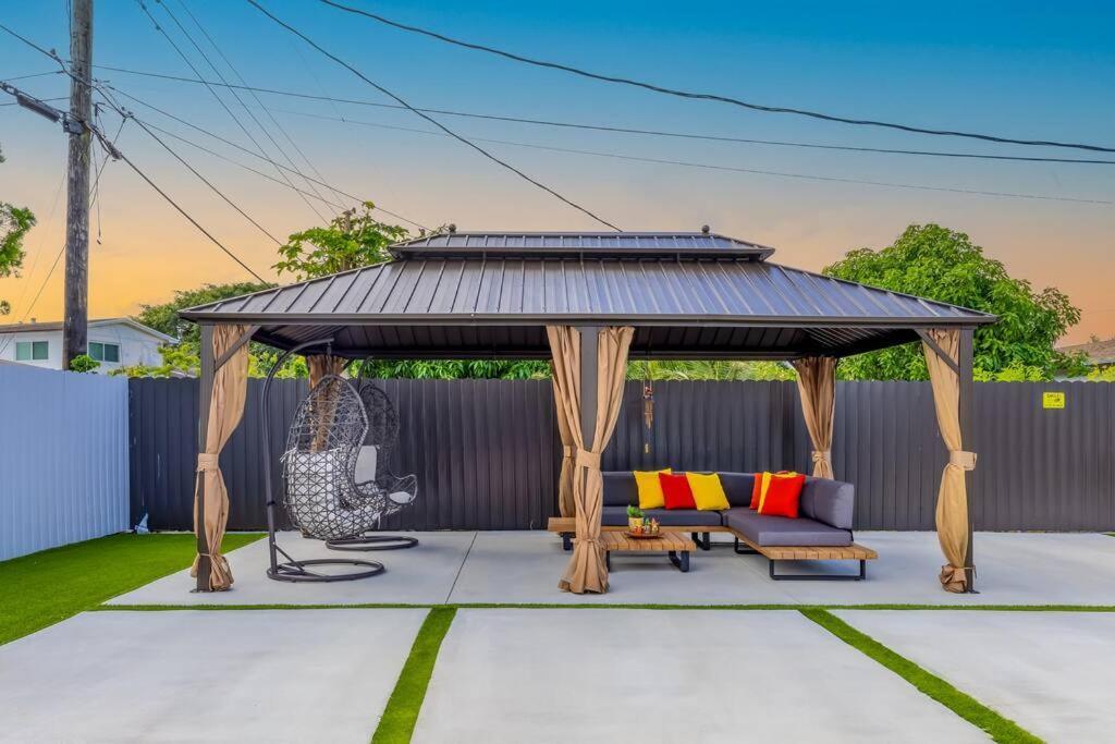 Ferienhaus Havana Blue/pool+heater/hard Rock/gazebo/bbq Miami